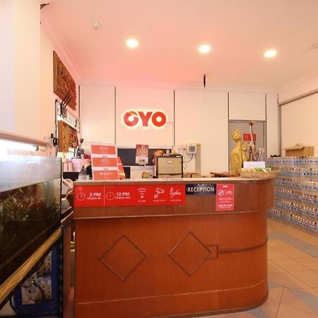 Oyo 1090 Hollitel Hotel Melaka Dış mekan fotoğraf